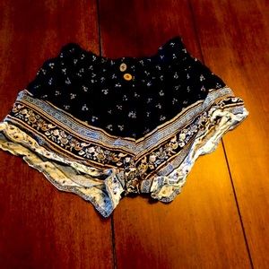 Boho Rue 21 Shorts | Small